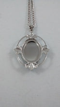 Load image into Gallery viewer, Emu Egg Shell Necklace