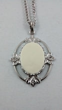 Load image into Gallery viewer, Ostrich Egg Shell Necklace