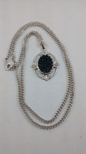 Load image into Gallery viewer, Emu Egg Shell Necklace