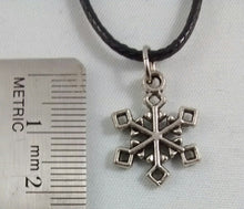 Load image into Gallery viewer, Snowflake Charm Necklace
