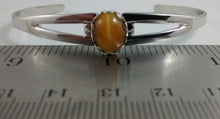 Load image into Gallery viewer, Small Tiger Eye Bracelet
