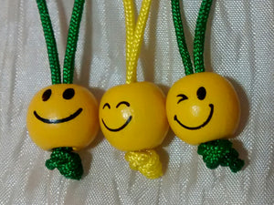 Emoji Zipper Pull