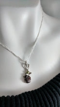 Load image into Gallery viewer, Peridot and Garnet Chip Pendant
