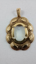 Load image into Gallery viewer, Gold-Colored Oval Pendant Mount with Prongs
