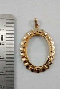 Gold Colored Oval Pendant Mount